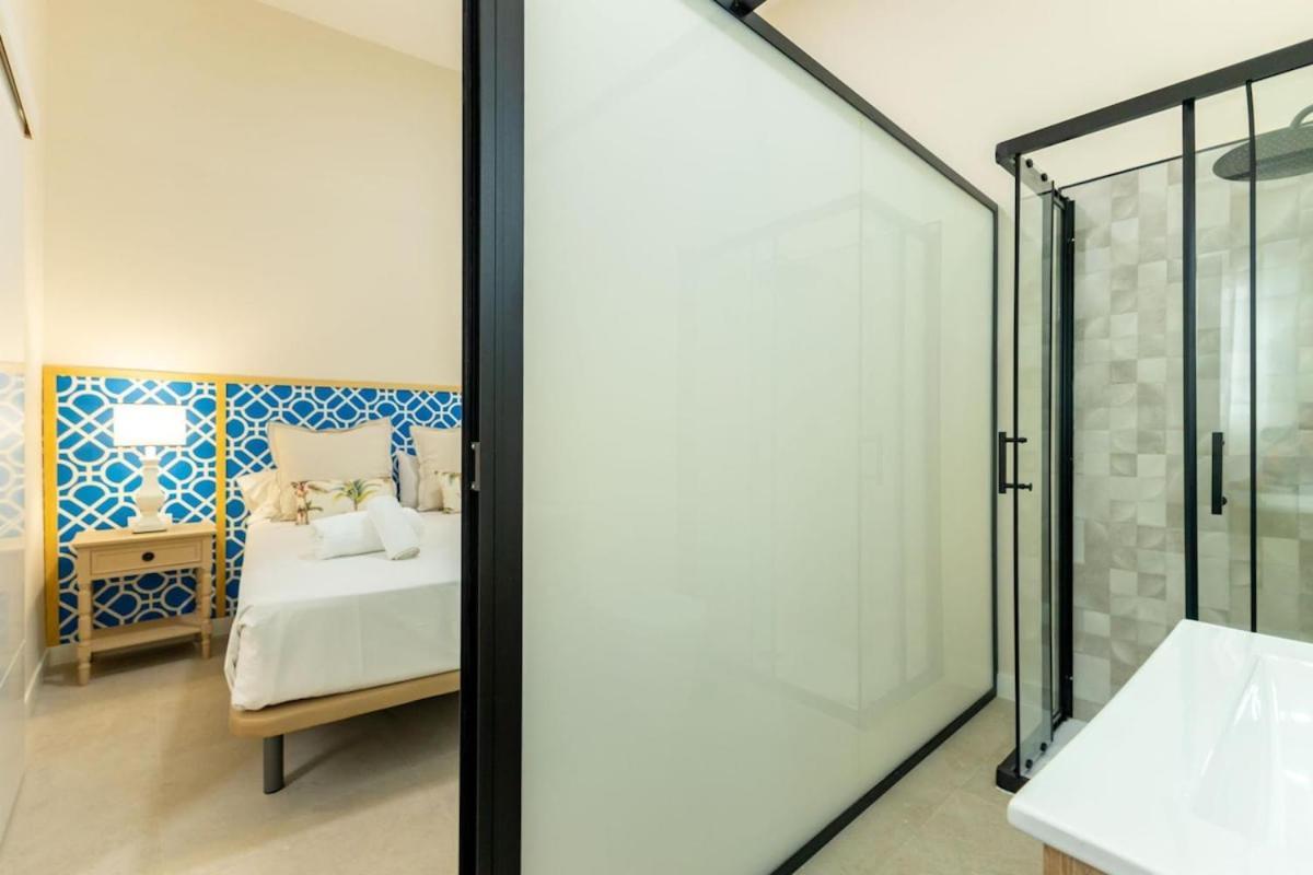 Rodrigo De Triana Deluxe Apartment Seville