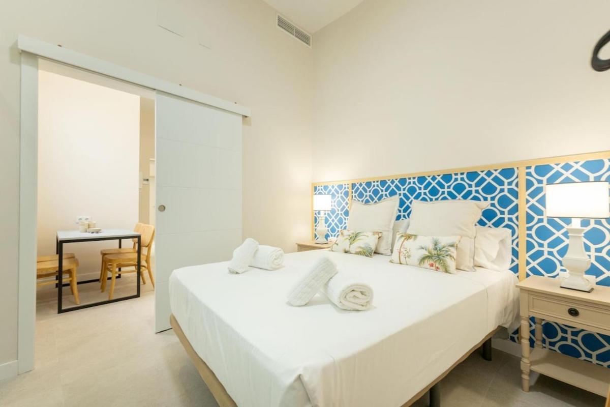 Rodrigo De Triana Deluxe Apartment Seville